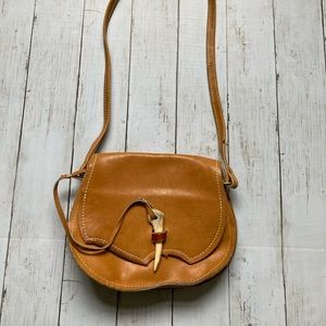 Leather Cross-Body Small Bag with bone closer